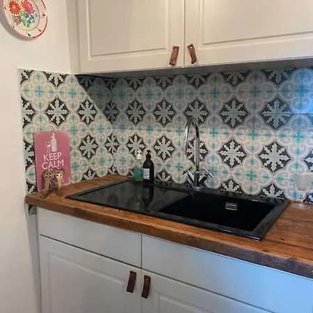 Nyuszifülház Im Weinberg Mit Pool Mencshely